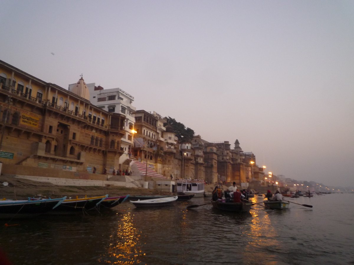 Sunrise - Bank of river Ganga34